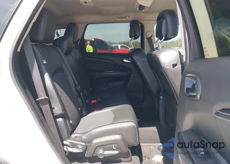 2018 Dodge Journey Crossroad Awd z USA, uszkodzony, nr VIN 3C4PDDGG6JT387686